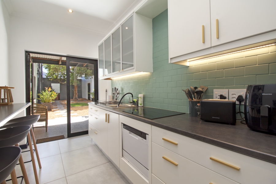 To Let 1 Bedroom Property for Rent in San Michel Western Cape